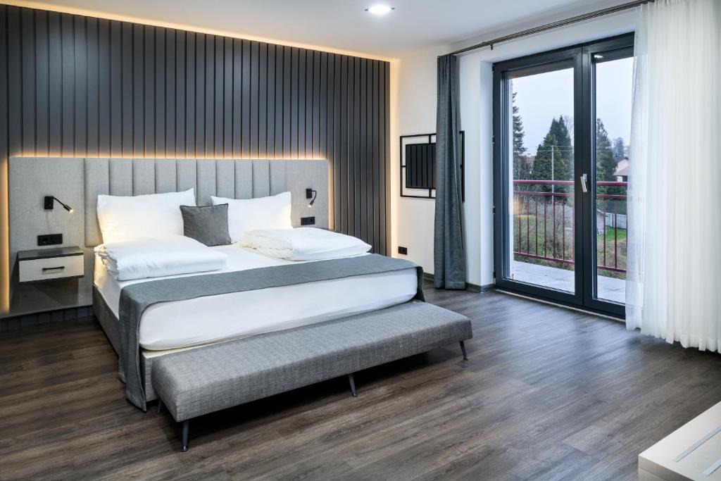 Braunau am Inn Bed & Breakfast | PARKHOTEL BRAUNAU - 24 Stunden Self Check-IN
