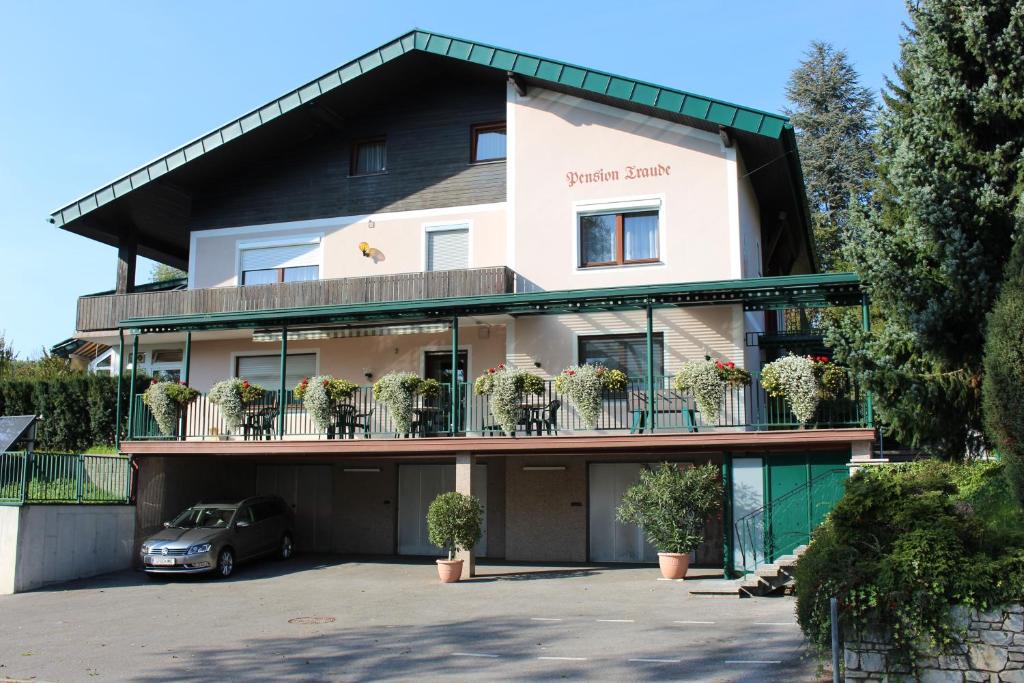 Graz Bed & Breakfast | Pension Traude