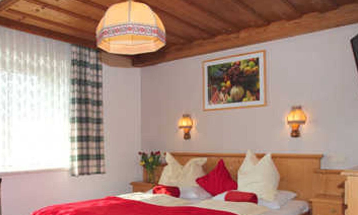 Tiefgraben Apartment | Quadruple Room - Organic Farm Kasleitner (3 flowers)