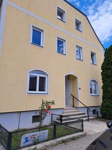 Muhlbach am Manhartsberg Apartment | revLIVING Apartment Octavus Hohenwarth 3 Schlafzimmer