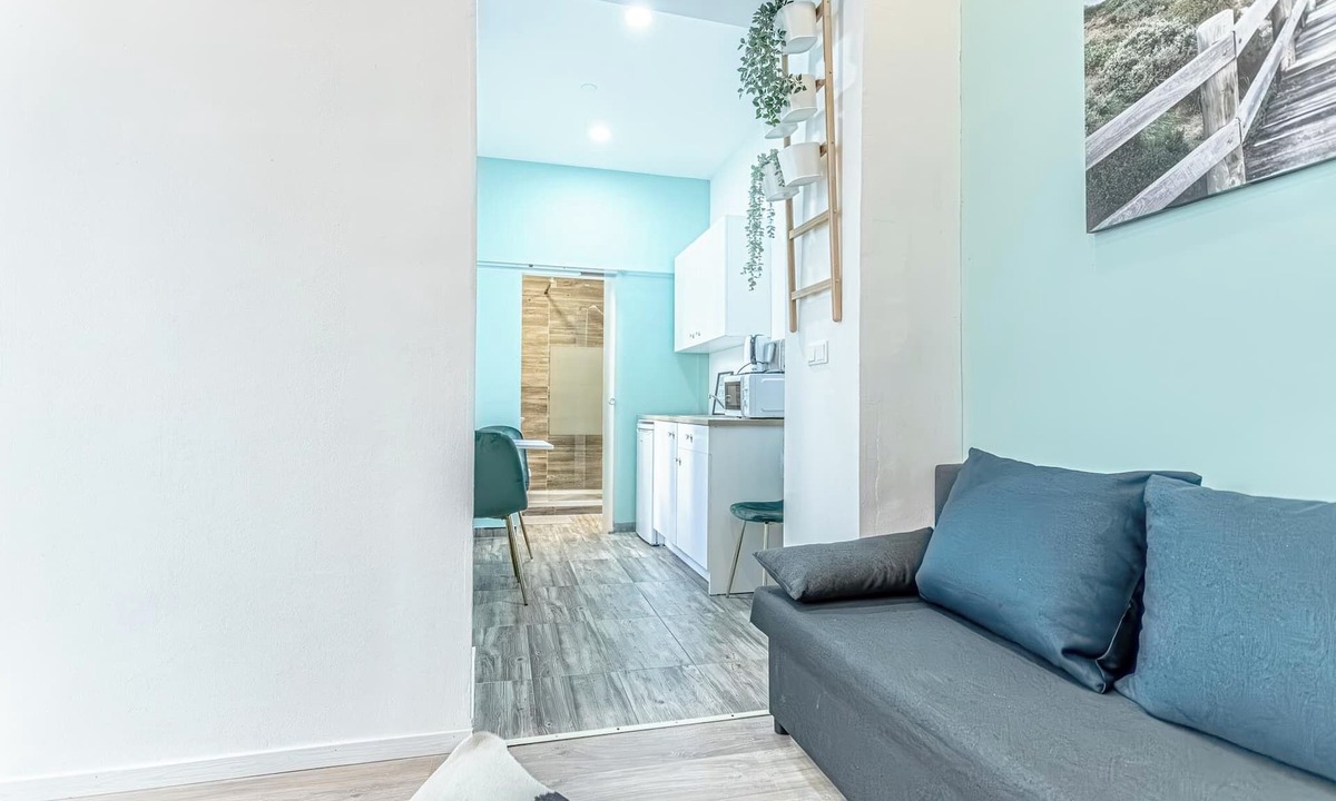 Mariahilf Apartment | Shopping Paradise 9BR For 22 People