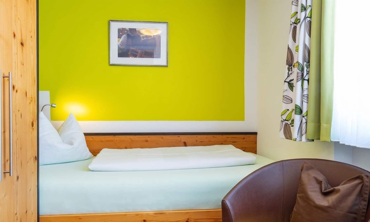 Mittelberg Apartment | Single Standard - Half Board - Hotel Alte Krone Superior