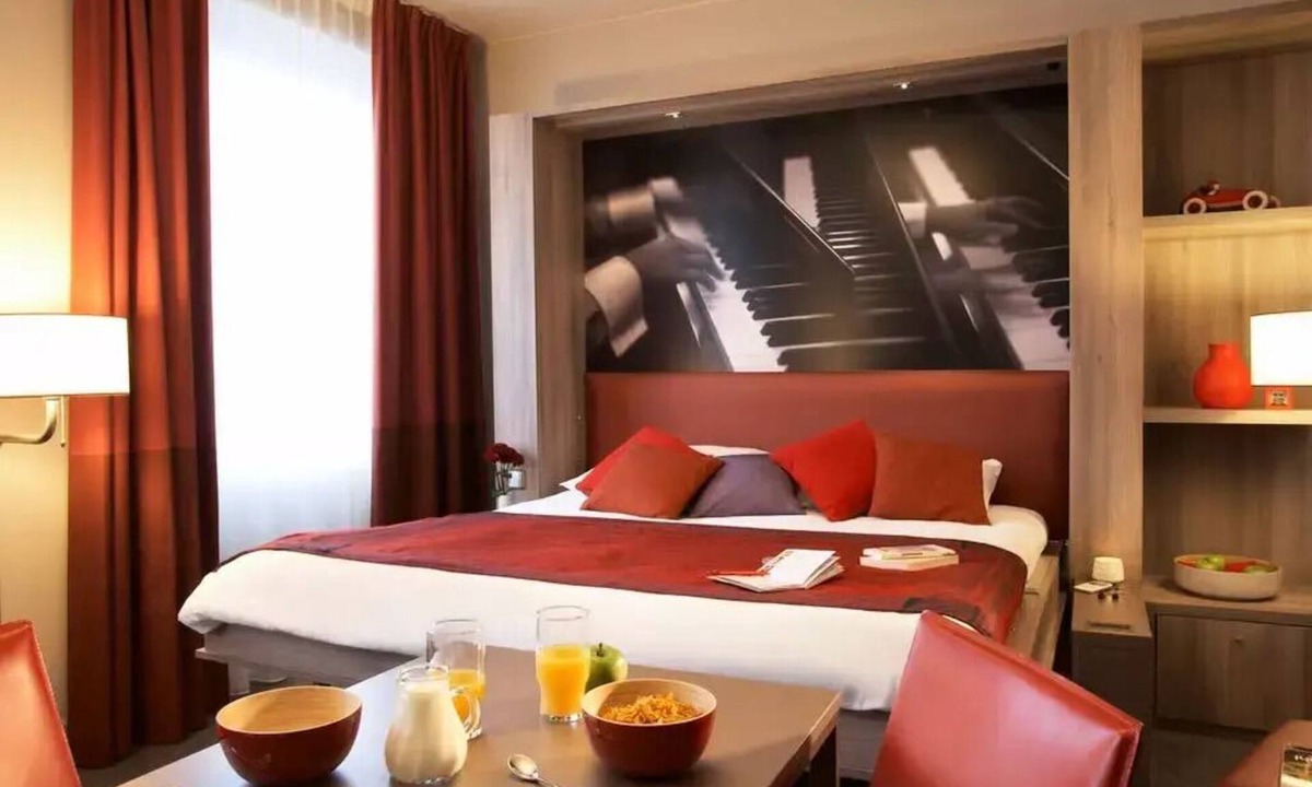 Innere Stadt Apartment | Studio for 2 People - City View