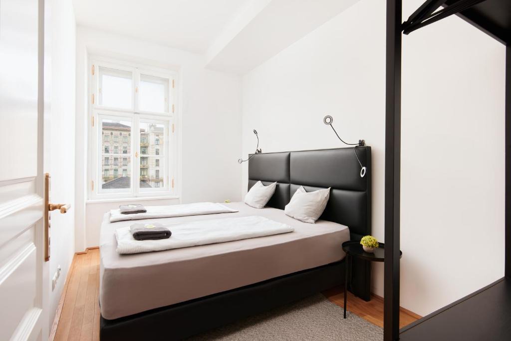Wieden Apartment | Stylish Designer Apartment at the Center of Vienna Naschmarkt
