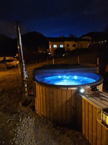 Unterkolbnitz Apartment | Tiny House nähe Millstättersee mit Hot Tub