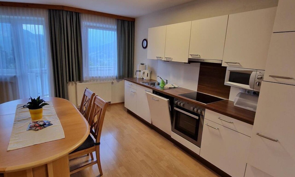 Jerzens Apartment | Top 3 - Holiday home Liss