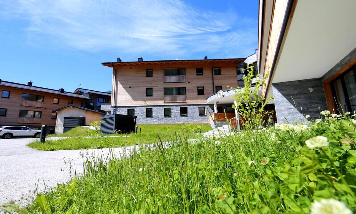 Rauris Apartment | Top-floor suite in Rauris for family