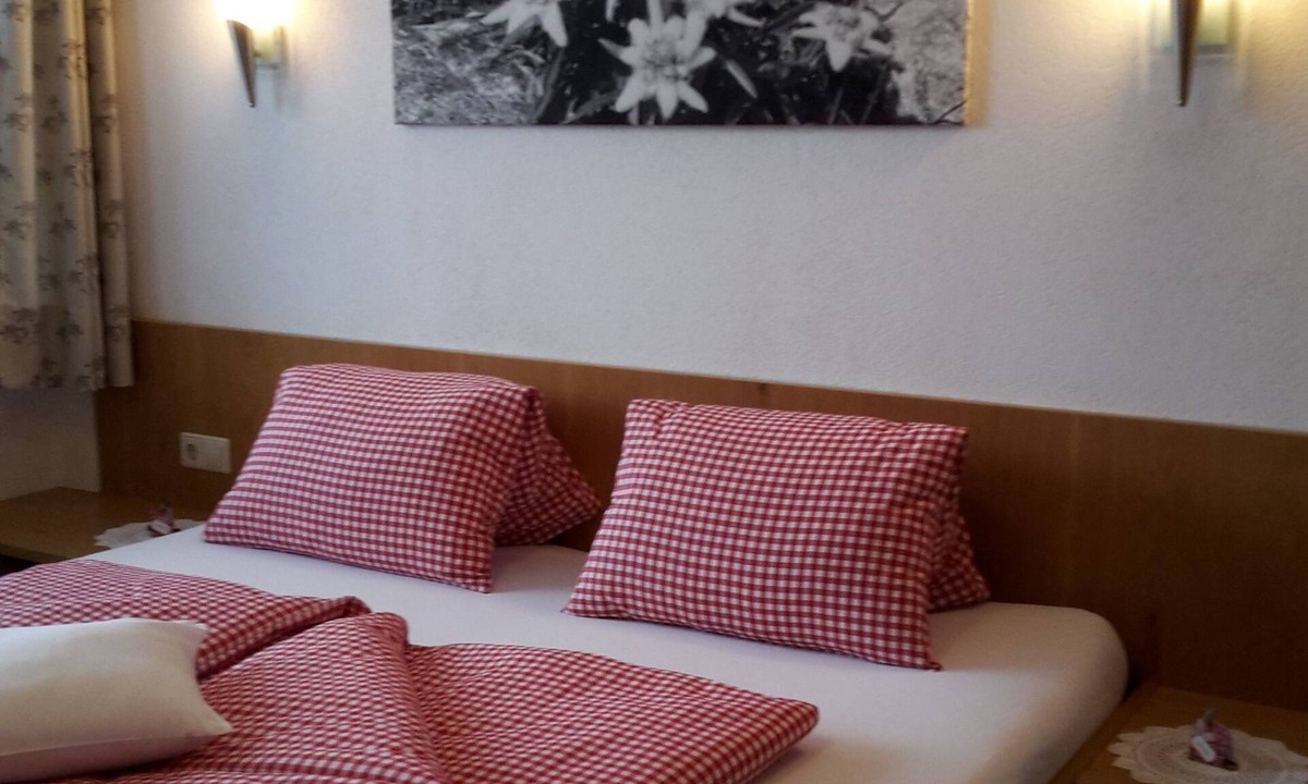 Matrei in Osttirol Apartment | Wunderschönes Appartement by Interhome