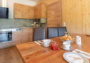 4 (+2) Family Suite deluxe (half board) - Apart- /Wellnesshotel Dachsteinresort