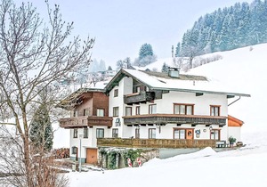 80 m² Apartment ∙ 1 bedroom ∙ 4 guests in Pill
