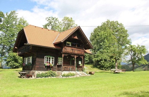 Gmuend in Kaernten House | Holiday home in Gmünd /Carinthia with garden