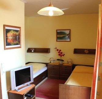 Kremsmuenster Hotel | Hotel Pension Stadlhuber Aktivpark Kremsmünster