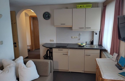 Graen Apartment | 2-Bedroom Vacation Apartment Neunerköpfle - The Edelweiss
