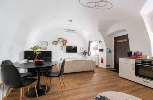 Steyr Apartment | 2 Room Apartment | 5 Guests | Ground Floor| Modern