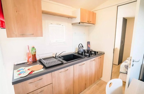 Sankt Peter am Kammersberg House | 3-Bedroom Mobile Home for 6 People (5 adults + 1 child under 12)