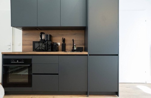 Funfhaus Apartment | 46 m2 central bright apartment with a balcony