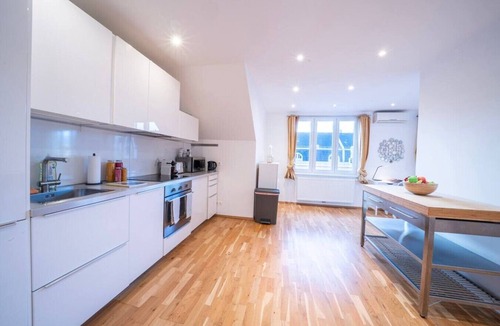 Wieden Apartment | 5 min from Hauptbahnhof, 1 Bedroom, AC, Smart TV