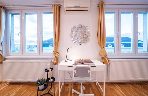 Wieden Apartment | 5 min from Hauptbahnhof, 1 Bedroom, AC, Smart TV