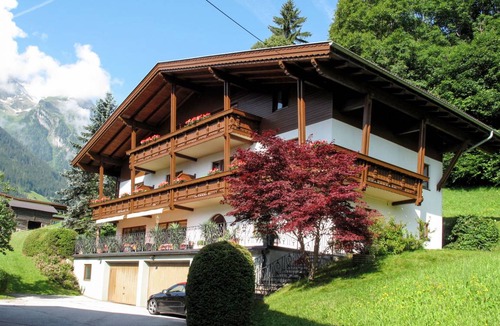 Finkenberg Apartment | 60 m² Apartment ∙ 2 bedrooms ∙ 5 guests