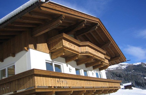Vorderlanersbach Apartment | 78 m² Apartment ∙ 2 bedrooms ∙ 5 guests