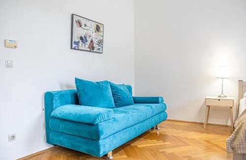 Neulerchenfeld Apartment | Affordable 2BR Apt-Near Wiener Stadthalle