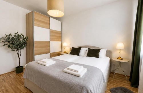 Spital am Semmering Apartment | Alpine Ruheoase mit Terrasse & Bergblick