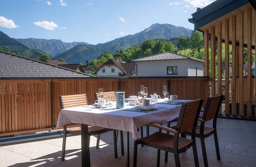 Hollenstein an der Ybbs Apartment | Apartment Gamsstein – Spacious Apartment with XXL Terrace and Mountain Views