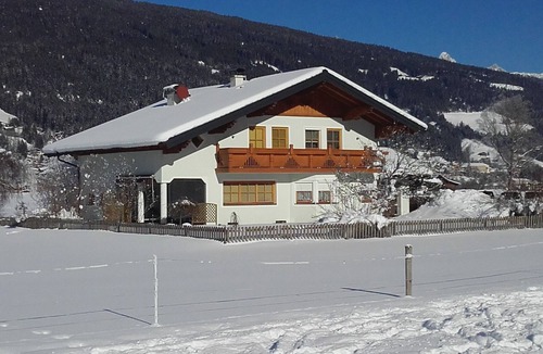 Radstadt Apartment | Apartment 'Appartment Ennstal' with Mountain View, Private Terrace and Wi-Fi