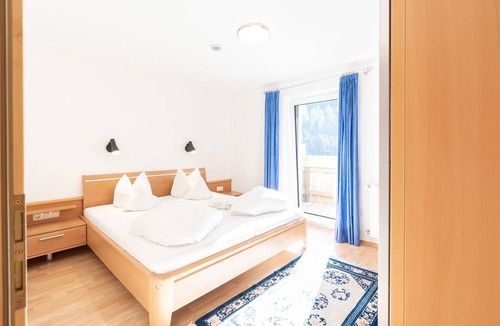 Sankt Anton am Arlberg Apartment | Apartment with Whirlpool Bathtub in St. Anton