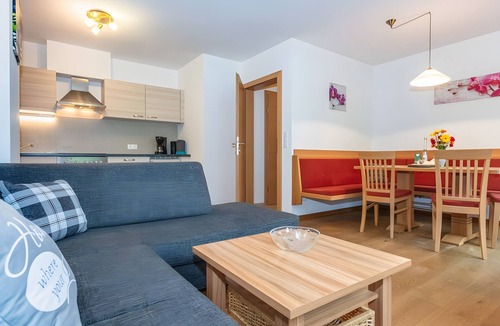 Mittersill Apartment | Apartment 'Ferienwohnung Pihapper' with Mountain View, Shared Garden and Wi-Fi