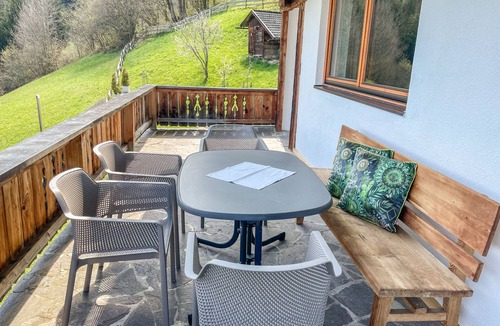 Ried im Zillertal Apartment | Apartment Häuser by Interhome