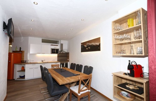 Fuegen Apartment | Apartment in Fügen near Spieljochbahn