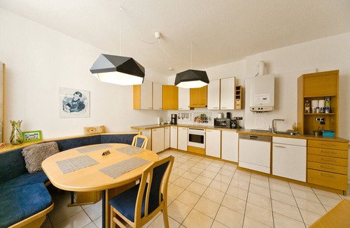 Funfhaus Apartment | Apartment No. 05 in Vienna near Schönbrunn/Westbahnhof | Keyless Check-In