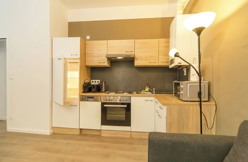 Funfhaus Apartment | Apartment No. 06 in Vienna near Schönbrunn/Westbahnhof | Keyless Check-In