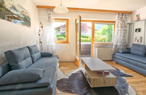 Maishofen Apartment | Apartment Valentina - cosy apartment, with access to a private-bathing area