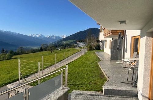 Fuegenberg Apartment | Apartment with Alpine views