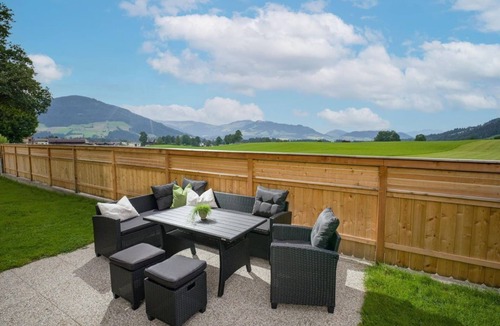 Westendorf Apartment | Appartement Alpenrose mit Terrasse, Du/wc, 2 SZ - Haus Leo
