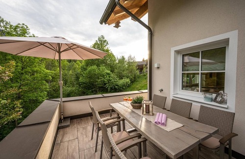 Eben im Pongau Apartment | Appartement Ronacher – Spacious Duplex with Mountain Views, Sauna & Garden