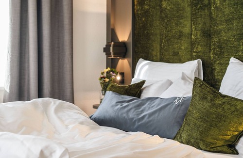 Sankt Anton am Arlberg Hotel | Arpuria l hidden luxury mountain home | Adults friendly