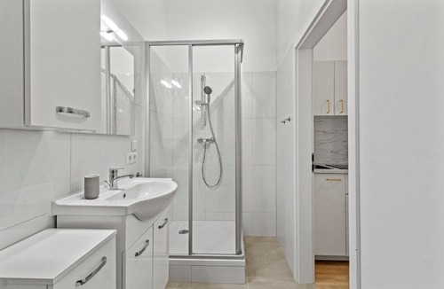 Margareten Apartment | Art Apartment EJ