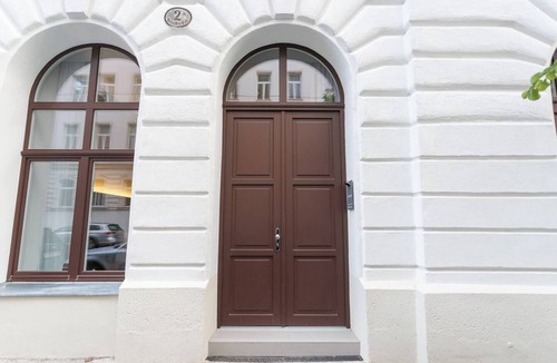 Wieden Apartment | Artisan Inspired · Schubert Boutique Studio