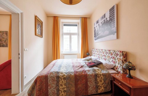 Funfhaus Hotel | Artsy Boutique Studio, 57 m², Art Nouveau hotel, ideal for extended stays