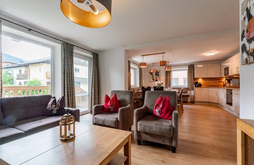 Bruck an der Grossglocknerstrasse House | Luxury chalet near Zell am See & Kaprun