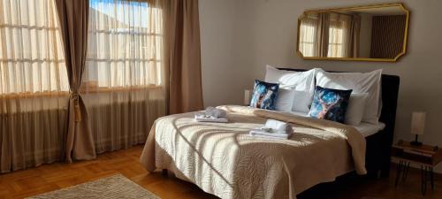 Sankt Michael in Obersteiermark Apartment | aNNa s Cozy Home with Private Forest, Canopy Terrace & Parking, near Red Bull Ring