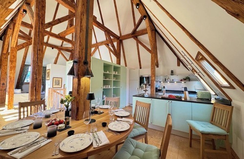 Kitzbuehel House | Außergewöhnliche & private Turmchalet für 8 Personen