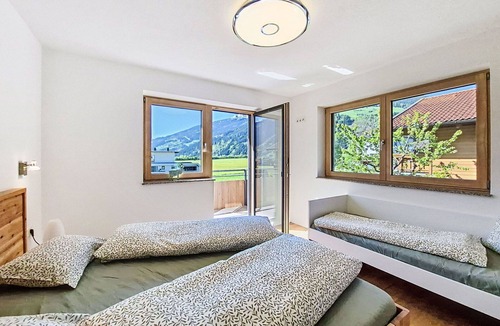 Uderns Apartment | Beautiful apartment for 4 guests with WIFI, TV and balcony