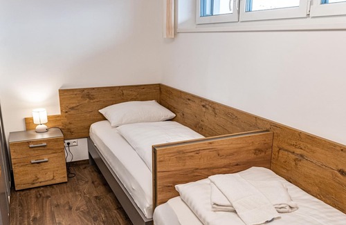 Annenheim Apartment | Beautiful apartment, view over the Ossiachersee