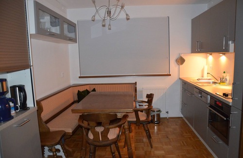 Hinterthal Apartment | Beautiful Apartment 5 minutes walk to ski lift