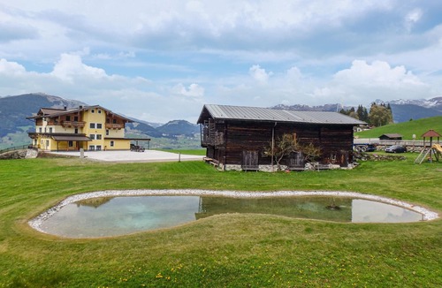 Hollersbach im Pinzgau Apartment | Beautiful apartment in Hollersbach with WiFi