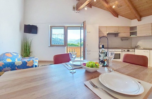 Navis Apartment | Beautiful apartment for 2 people with WIFI, TV, balcony and panoramic view